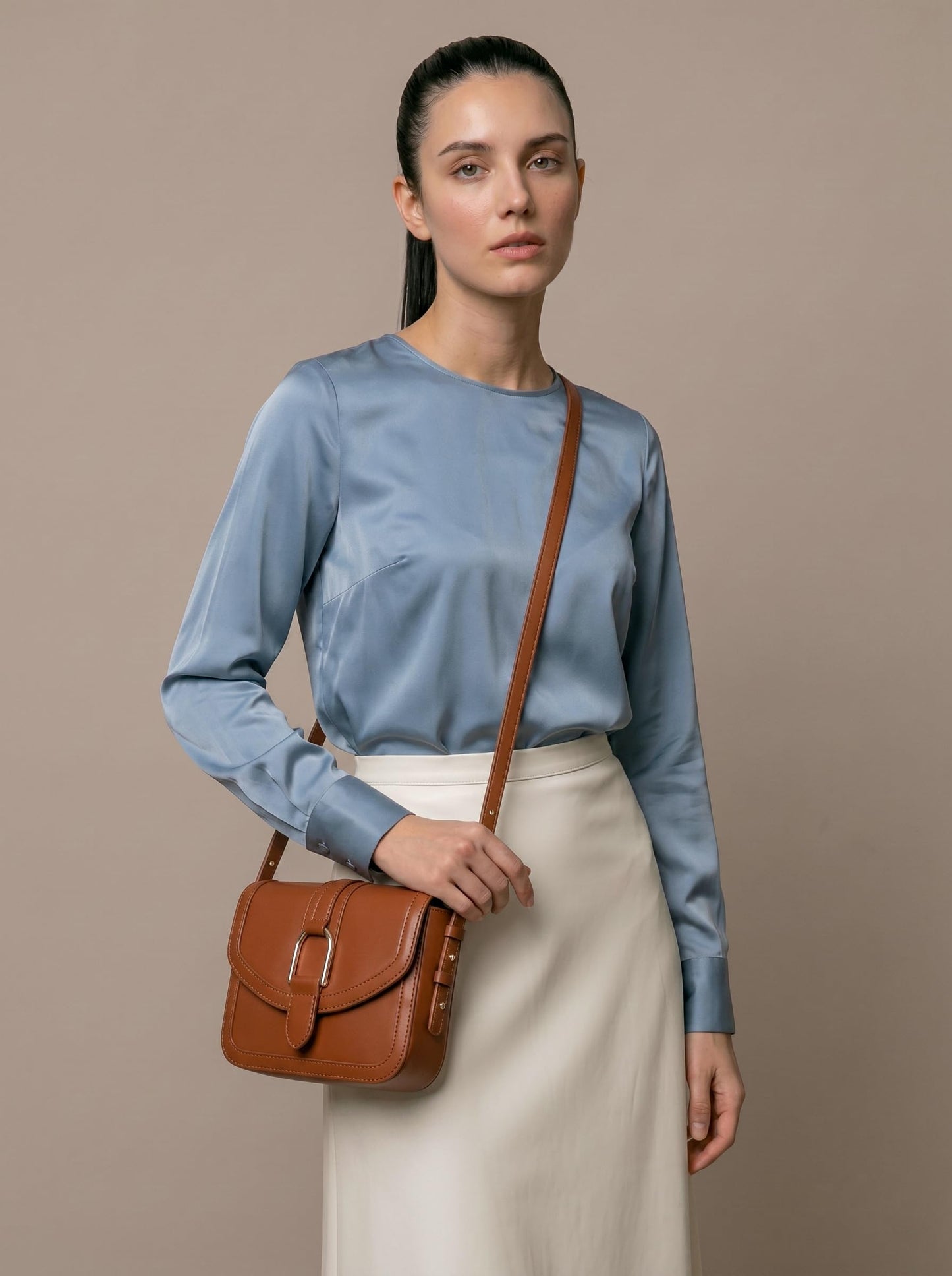 MORU Aurelia Saddle Crossbody Bag for Women | Crossbody Purse | Structured Crossbody Bags for Women Stylish | Adjustable Shoulder Strap