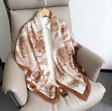 MORU Sakura Bloom Women’s Vintage Floral Grace Scarf